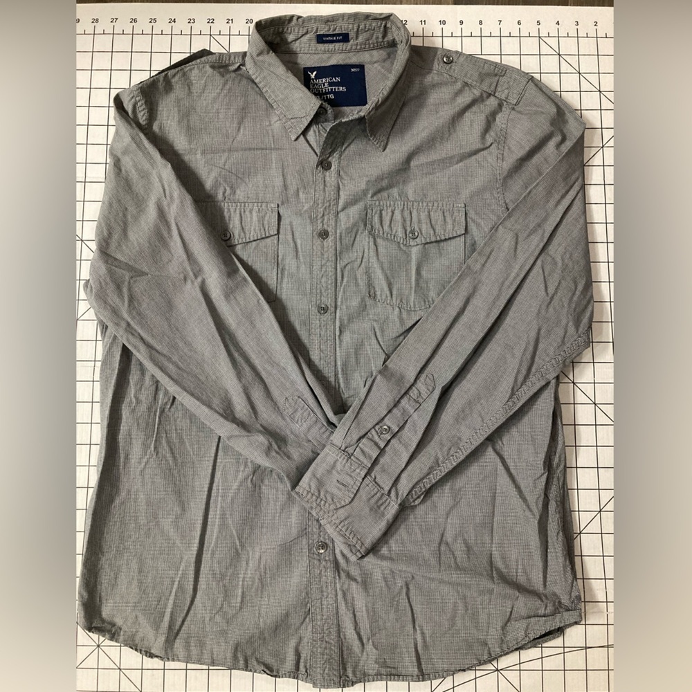 American Eagle Outfitters Men’s‎ Size XXL Vintage Fit Button Down Shirt